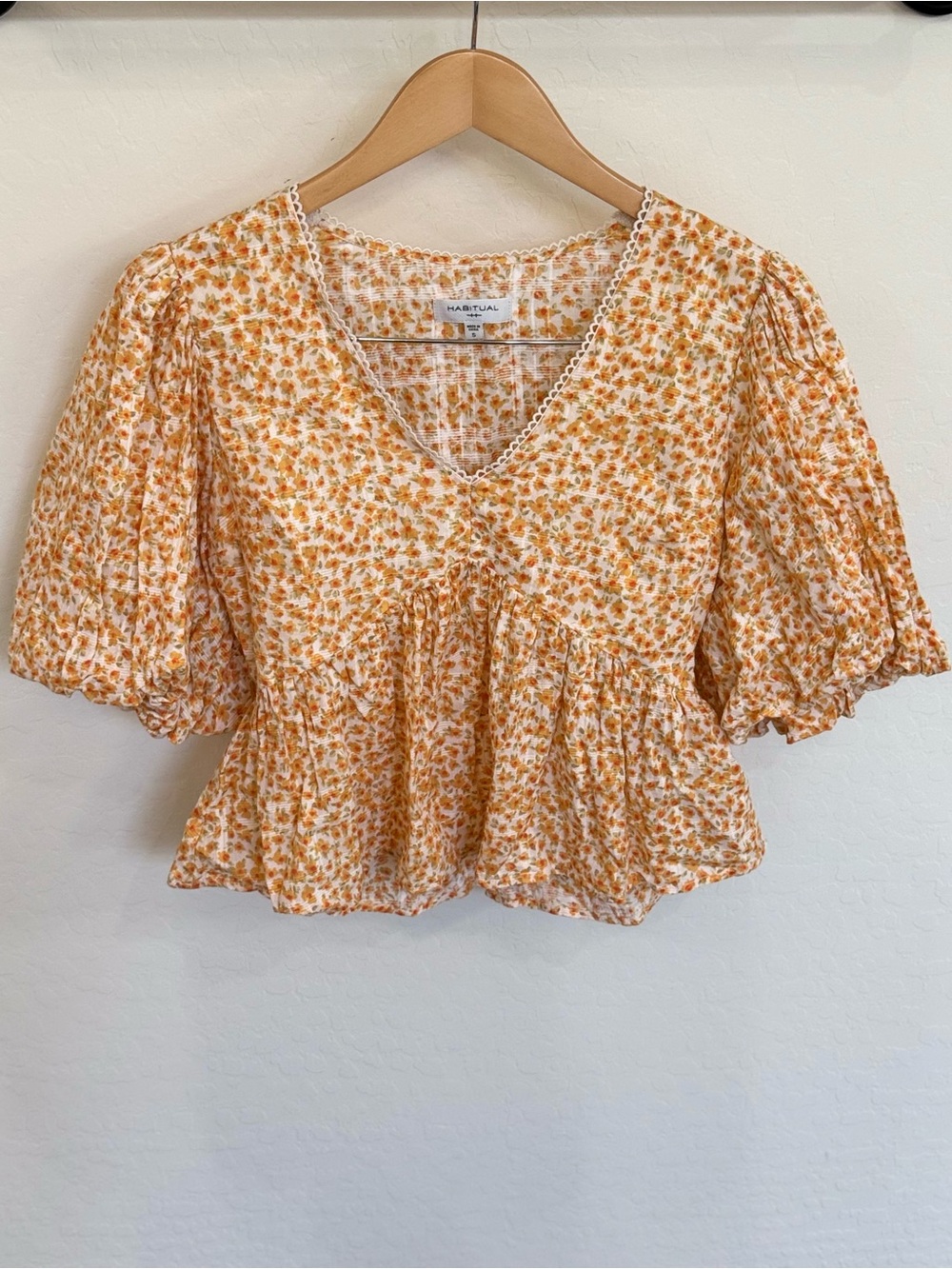 Habitual Oak Buff Floral Balloon Sleeve Blouse V-Neck Boho Peplum Top Crop Small
